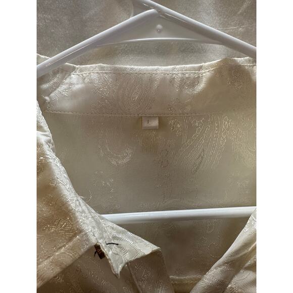Unbranded Satin Jacquard Button-Down Blouse – Size Large - Picture 3 of 8